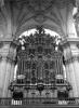 Cathedral, Granada, june 1999. Rolleiflex SL35 + Distagon 35mm, Ilford Delta 100. The organ caught my eye (as organs tend to do), since it wasn't just hidden away somewhere in the back but in plain view, and was heavily ornamented too. Too bad I never heard it play. I had a *very* hard time getting this shot; the lighting was low, my film was slow (I didn't plan for this), and it was only my fast lens (f/1.4), steady stance, and abated breath that made me get away with a 1/8 sec eggs-posure! This also happens to be one of my first split contrast prints.