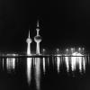 Kuwait Towers, september 1995. Rolleiflex 3.5 B, AGFA APX 100.